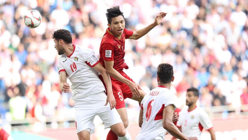  Đoàn Văn Hậu tại vòng chung kết Asian Cup 2019. (Ảnh: Hoàng Linh/TTXVN)