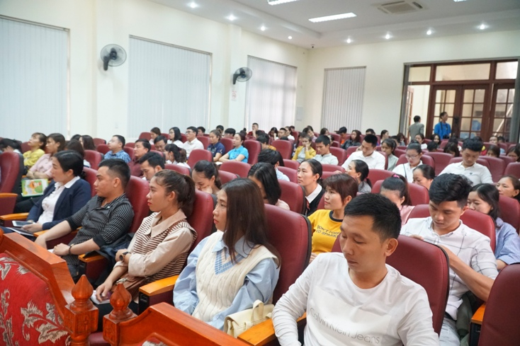 Tham gia khóa đào tạo có 450 học viên.