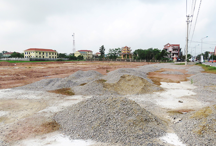 Khu vực đất thực hiện Dự án Siêu thị thương mại Hiệp Hợp- nơi phát hiện có sai phạm trong việc quy chủ và đã cấp GCNQSDĐ không đúng quy định cho nhiều trường hợp để được nhận tiền đền bù.