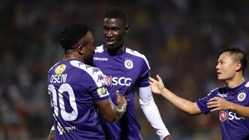   Hà Nội FC trở lại ngôi đầu sau trận thắng Sông Lam Nghệ An.
