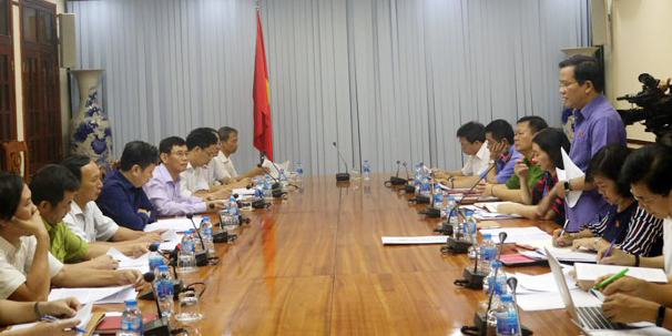 Đồng chí Nguyễn Văn Pha, Phó Chủ nhiệm Ủy ban Tư pháp Quốc hội phát biểu tại buổi làm việc.