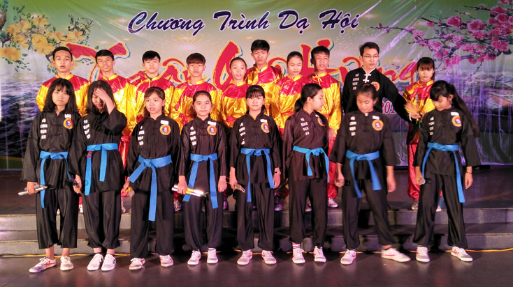 CLB Võ kinh Vạn An biểu diễn tại Trung tâm Văn hóa huyện Lệ Thủy.