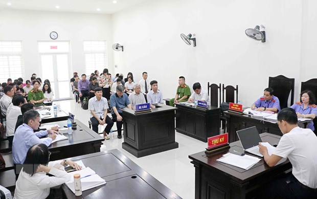 Xet xu nguyen Chu tich Hoi dong thanh vien Vinashin Nguyen Ngoc Su hinh anh 2Quang cảnh phiên tòa xét xử sơ thẩm. (Ảnh: Văn Điệp/TTXVN)