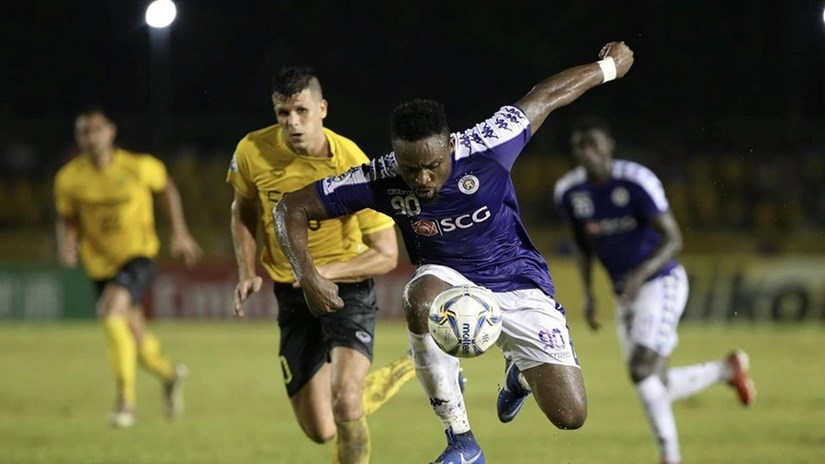  Oseni phải nghỉ thi đấu hết mùa vì chấn thương. (Nguồn: Hà Nội FC)