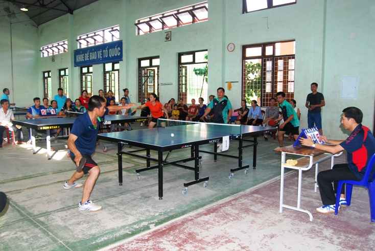 Một trận thi đấu ở nội dung đôi nam.