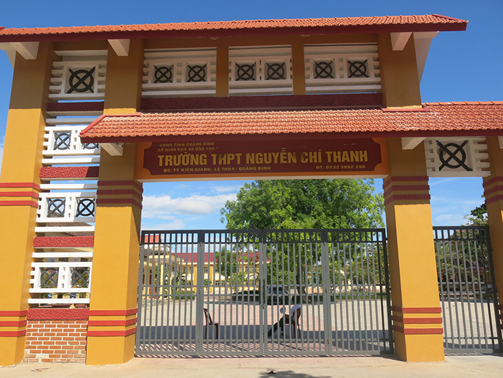 Điểm thi Trường THPT Nguyễn Chí Thanh, huyện Lệ Thủy trong buổi sáng thi môn Văn diễn ra nghiêm túc, đúng quy chế