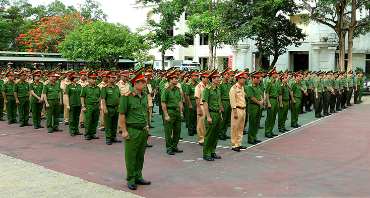 Xây dựng lực lượng Công an Quảng Bình chính quy, tinh nhuệ và từng bước hiện đại.