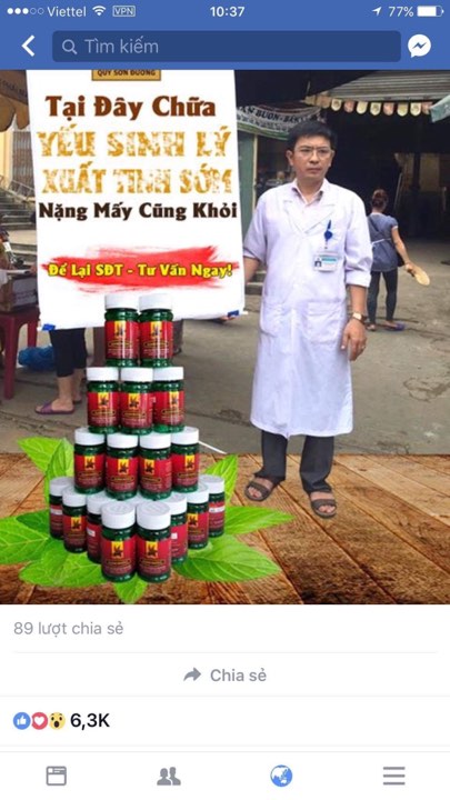 BS Nguyễn Ngọc Chung với hình ảnh hai cháu bé song sinh dính nhau khi ra chợ xin tiền đã bị tẩy xoá và thay và dòng chữ  