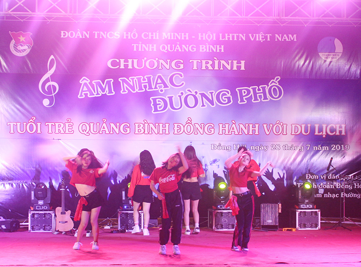 Một tiết mục sôi động trong chương trình 