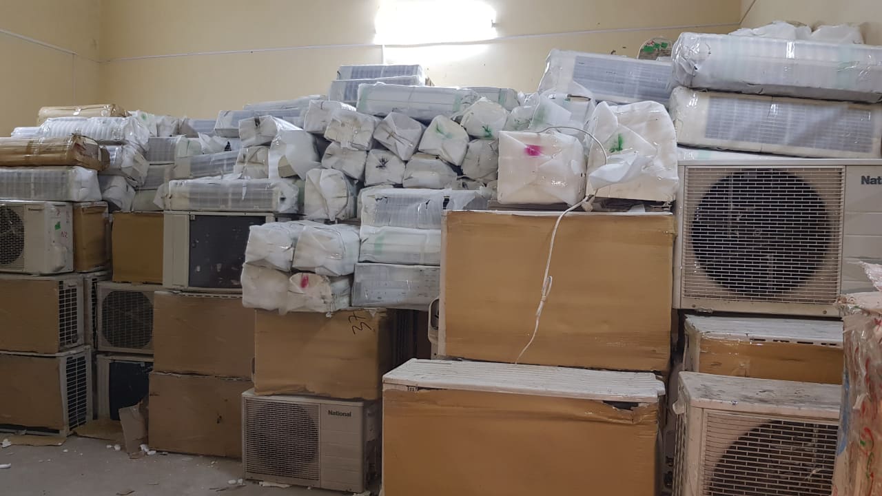 Số hàng hóa bị tạm giữ ước tính khoảng 500 triệu đồng.