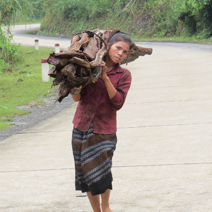 Phụ nữ Vân Kiều ở xã Trường Sơn (Quảng Ninh) vẫn đang phải chịu nhiều bất bình đẳng giới.