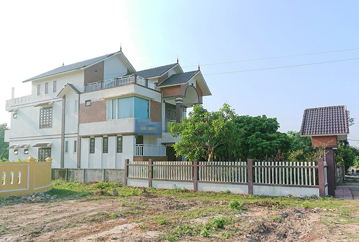 Nhà của bà H.T.H ở thôn Thuận Phước, xã Thuận Đức (TP.Đồng Hới), người bị tố lừa đảo chạy việc để chiếm đoạt hàng trăm triệu đồng của nhiều người.    