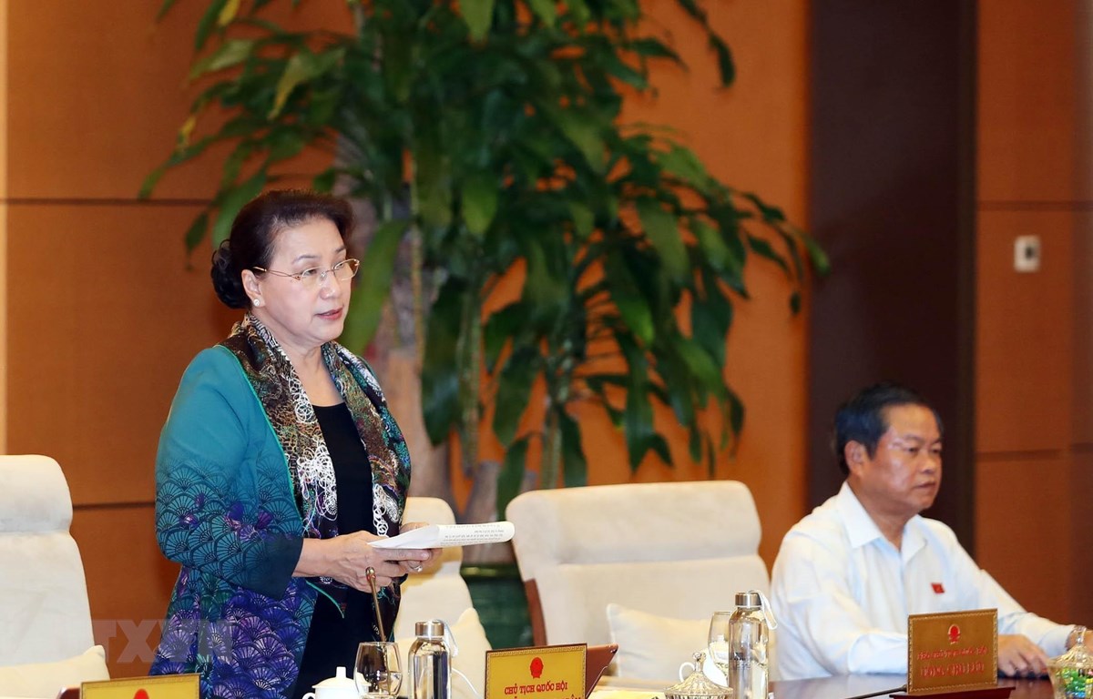 Chủ tịch Quốc hội Nguyễn Thị Kim Ngân chủ trì và phát biểu bế mạc Phiên họp thứ 38 của Ủy ban Thường vụ Quốc hội. (Ảnh: Trọng Đức/TTXVN)