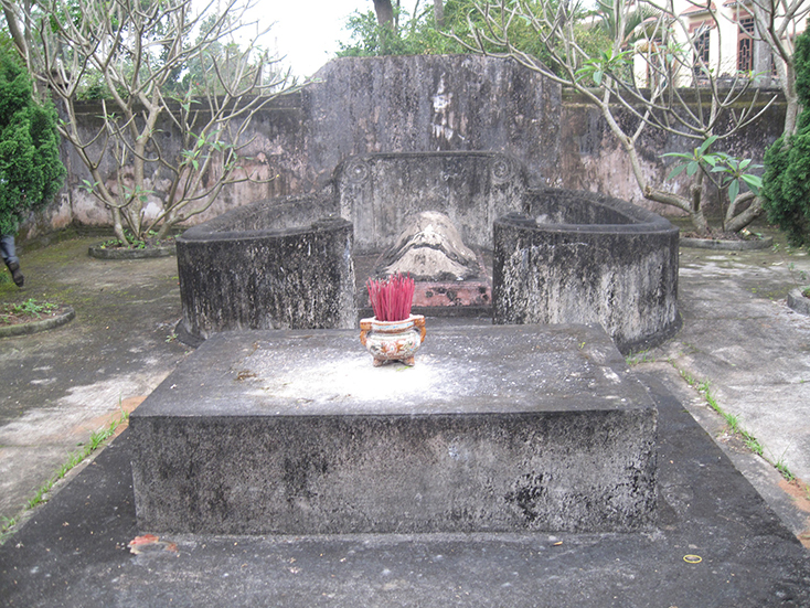 Minh Đức-Phan Ánh Mộ Hoàng Kế Viêm. 