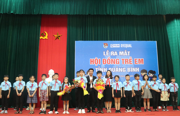Ra mắt hội đồng trẻ em tỉnh