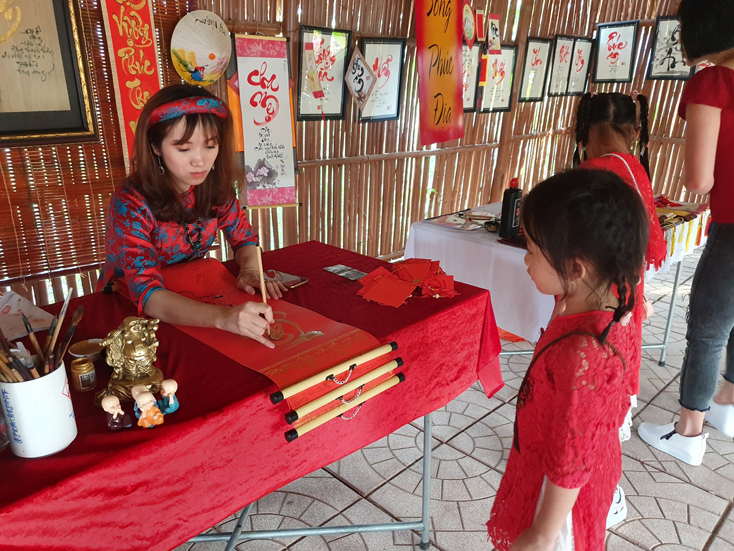 Xin chữ đầu năm