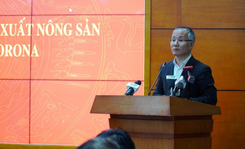 Thứ trưởng Bộ Công thương Trần Quốc Khánh đưa ra một số giải pháp gỡ khó cho nông sản Việt.