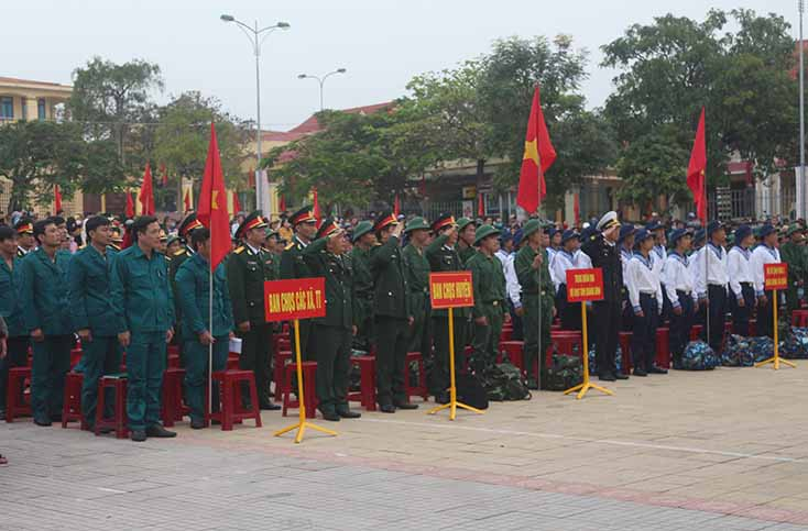 Lễ giao nhận quân thực sự là ngày hội của các địa phương. 