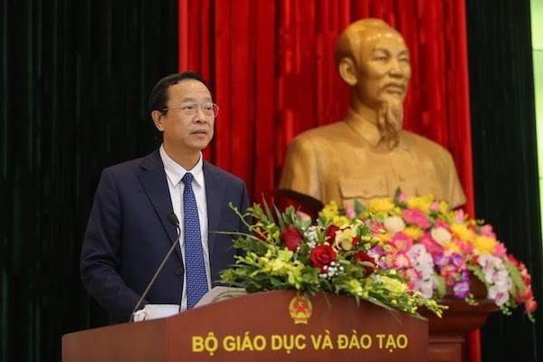  Tân Thứ trưởng Bộ GD- ĐT cho ông Phạm Ngọc Thưởng.
