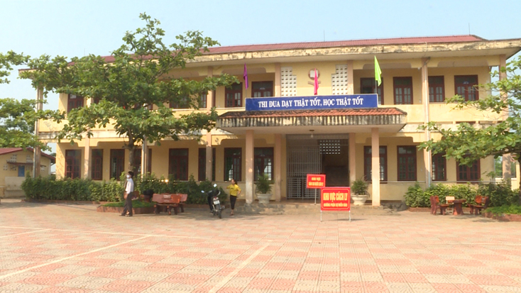 Nhiều trường học tại Lệ Thủy được chọn làm khu các ly tập trung để phòng chống dịch bệnh Covid-19