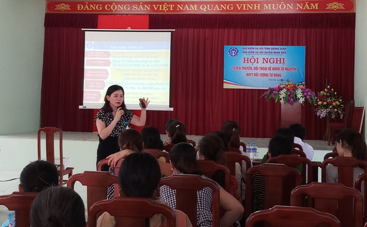  Tổ chức hội nghị tuyên truyền trực tiếp là một trong những giải pháp tuyên truyền, vận động hiệu quả được BHXH tỉnh áp dụng trong thời gian qua.