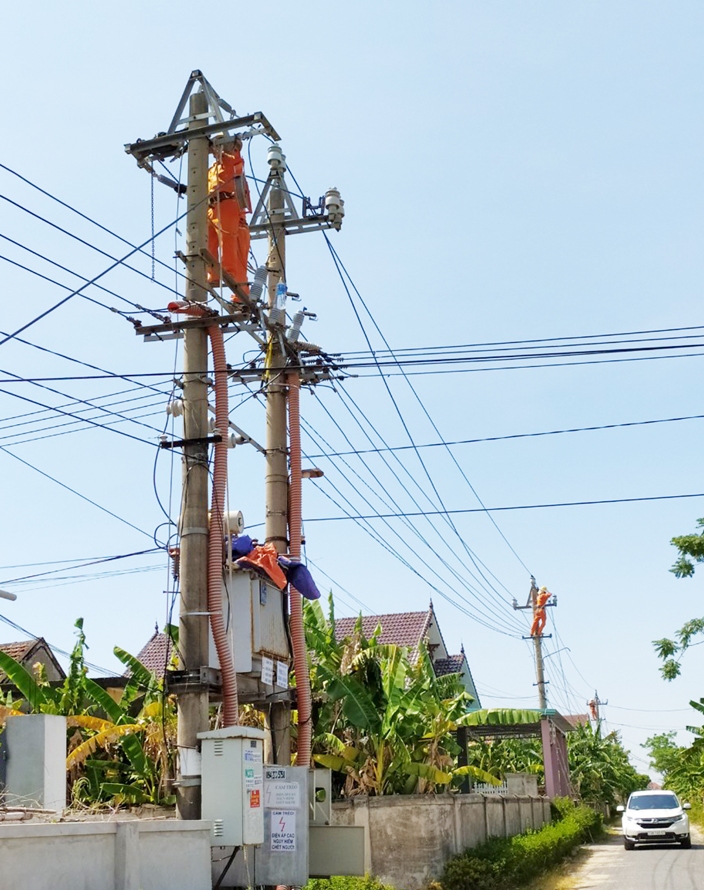Cải tạo, nâng cấp hệ thống lưới điện.