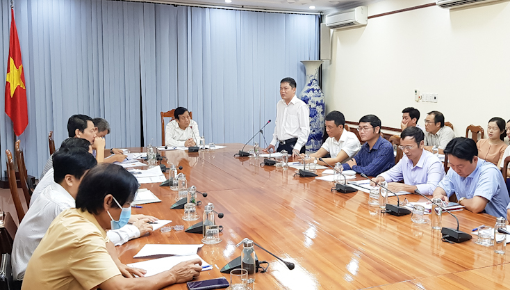 Lãnh đạo Sở Kế hoạch-Đầu tư phát biểu tại buổi làm việc.