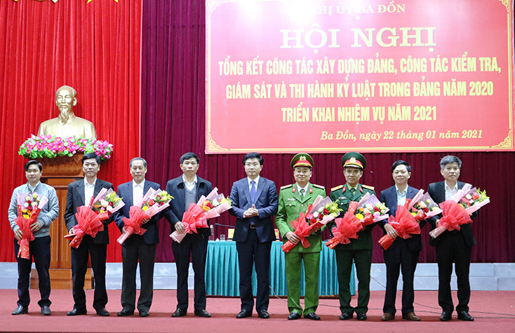 8 tổ chức cơ sở đảng được biểu dương vì có thành tích xuất sắc trong công tác xây dựng Đảng năm 2020