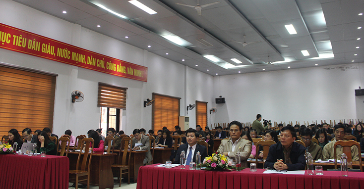 Các đại biểu tham dự hội nghị.