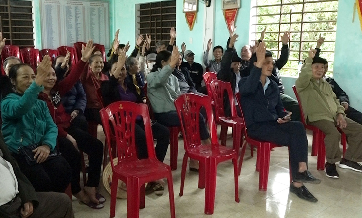  Tổ dân phố Đồng Môn, phường Quảng Thuận, TX. Ba Đồn tổ chức hội nghị hiệp thương giới thiệu nhân sự ứng cử.