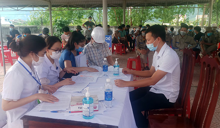 Khai báo thông tin sức khỏe trước khi khám sàng lọc
