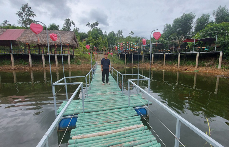 Được đầu tư khá nhiều hạng mục nhưng Star Lake Hill vẫn vắng bóng khách trong mùa du lịch.