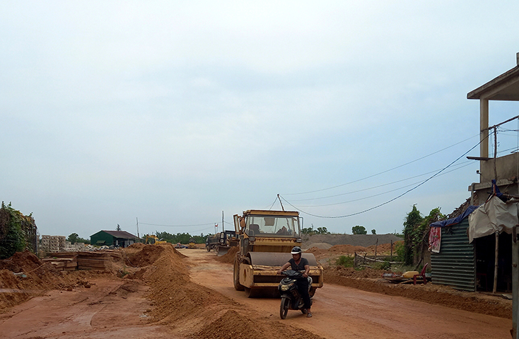 Phương tiện xe máy của đơn vị tiếp nhận thi công dự án.