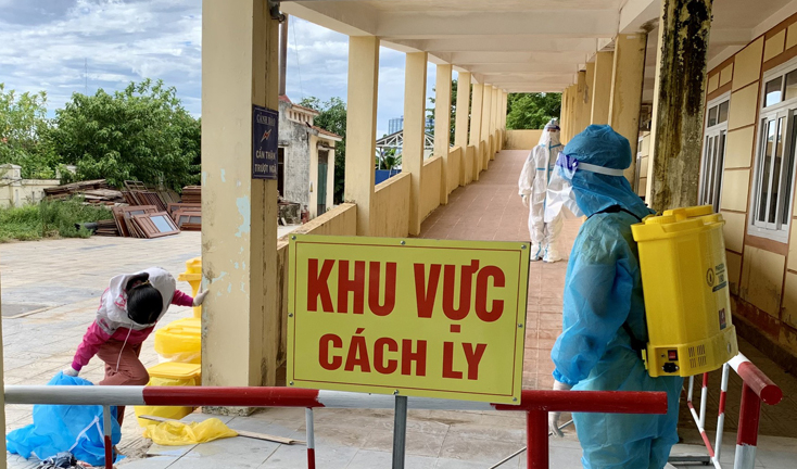 … và chuyển về cách ly điều trị tại Khu vực điều trị bệnh nhân Covid-19 Bệnh viện Y dược cổ truyền tỉnh.
