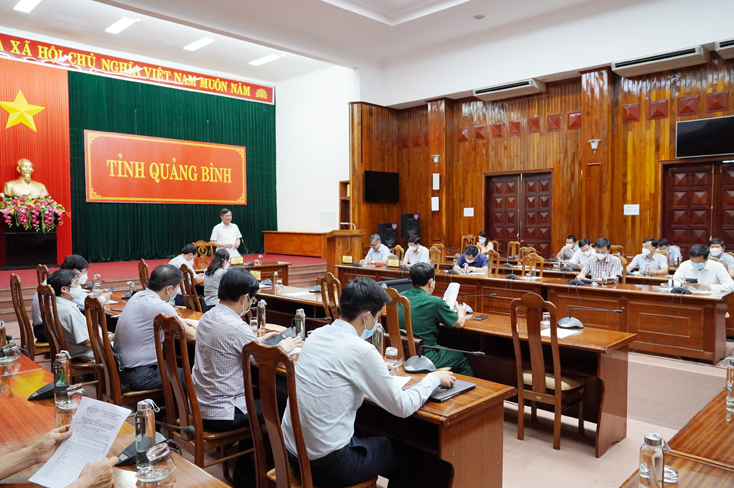 Các đại biểu dự cuộc họp.