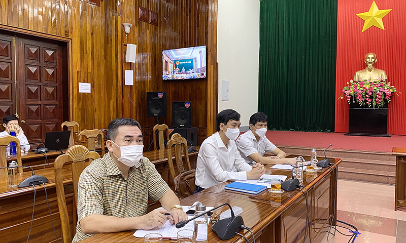Các đại biểu dự hội nghị tại điểm cầu truyền hình tỉnh Quảng Bình.