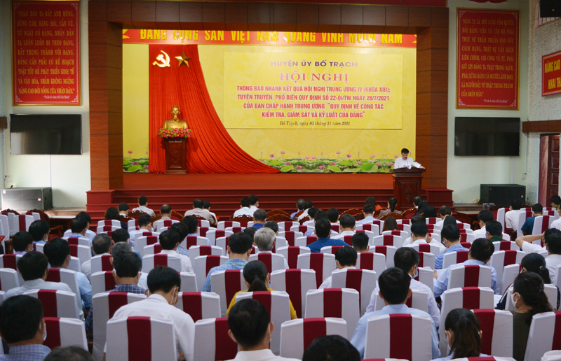 Toàn cảnh hội nghị.