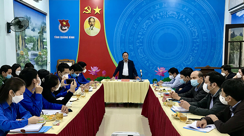 Đồng chí Phó Bí thư Thường trực Tỉnh ủy Trần Hải Châu phát biểu kết luận buổi làm việc.
