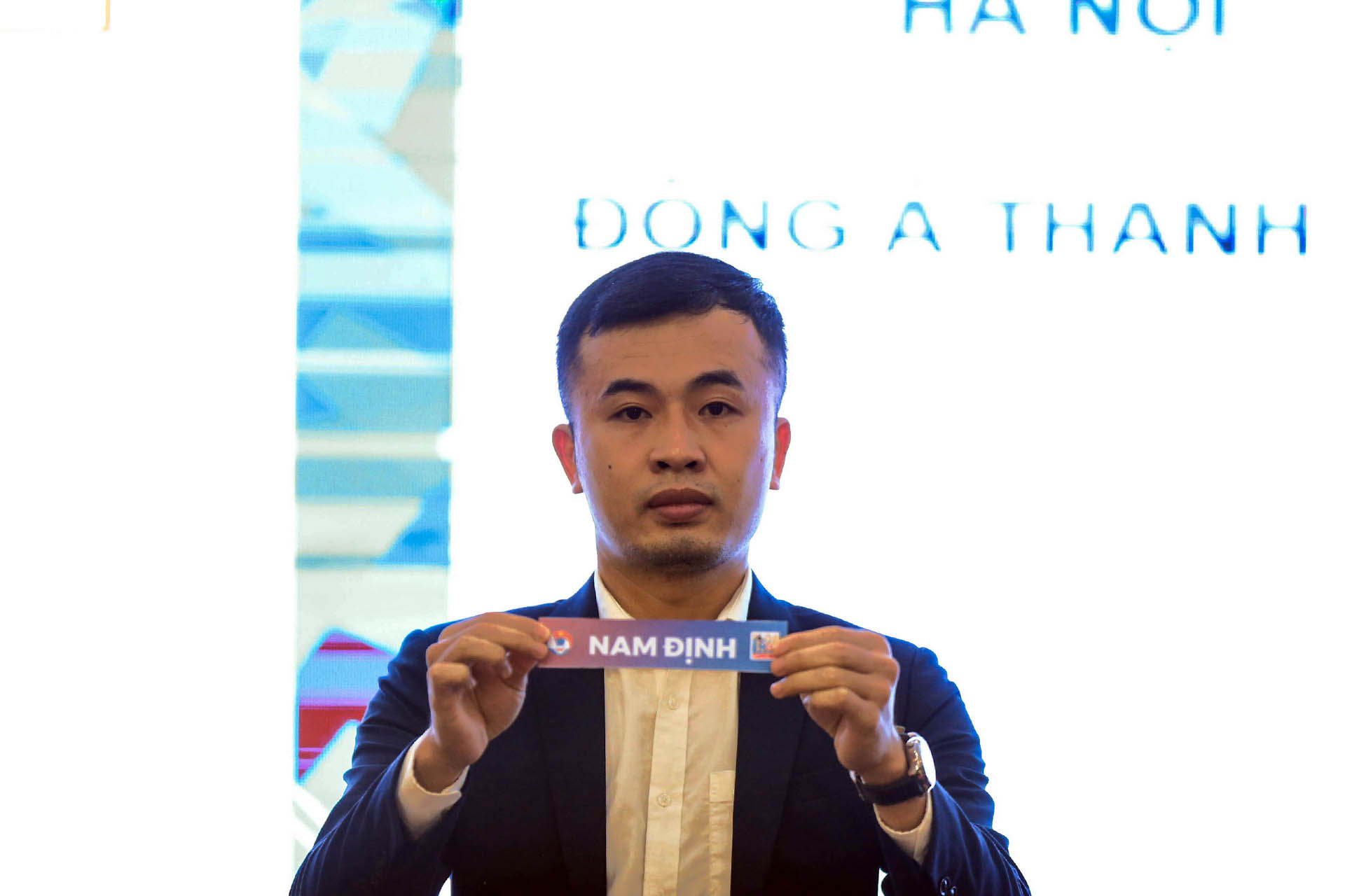 Bốc thăm chia bảng vòng loại Giải U21 vô địch quốc gia 2021. (Ảnh: VFF)