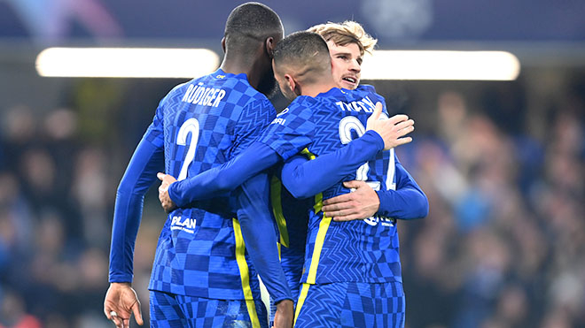  Khó có thể chờ đợi một trận đại chiến Chelsea-MU cởi mở, dẫu cả hai đội đều vừa giành chiến thắng quan trọng ở Champions League