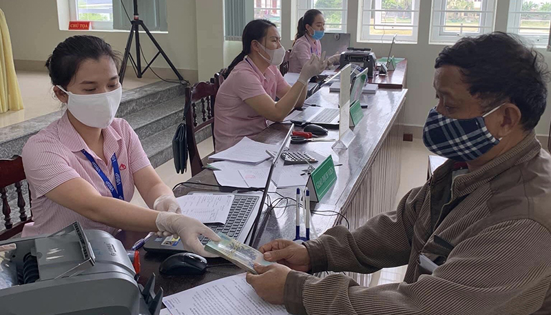  Hoạt động hỗ trợ vay vốn ưu đãi góp phần hỗ trợ NLĐ duy trì và mở rộng việc làm trong thời điểm khó khăn do dịch Covid-19.