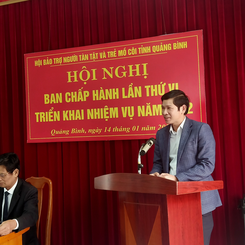 Đồng chí Hồ An Phong, TUV, Phó Chủ tịch UBND tỉnh phát biểu tại hội nghị