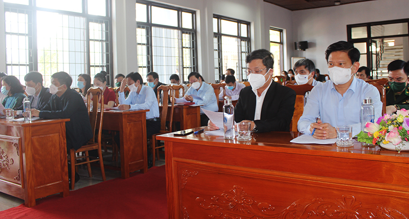 Các đại biểu tham dự tại hội nghị.