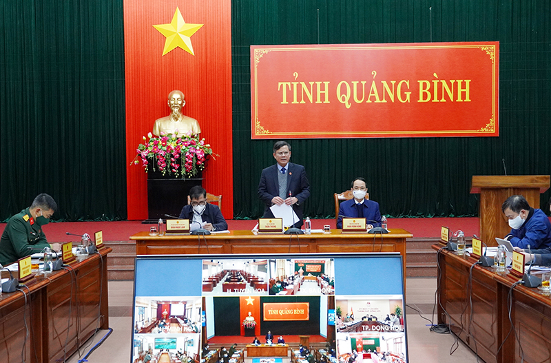 Đồng chí Chủ tịch UBND tỉnh Trần Thắng phát biểu tại hội nghị.