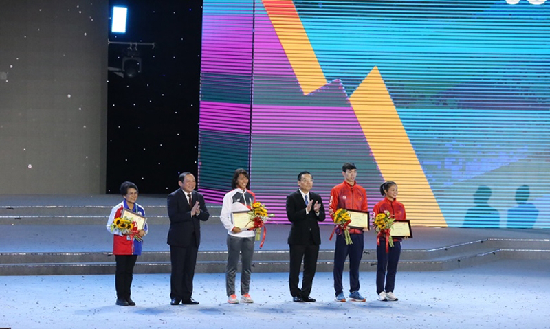 Trong lễ bế mạc đã vinh danh các vận động viên xuất sắc nhất SEA Games 31.