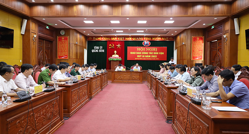 Toàn cảnh hội nghị.