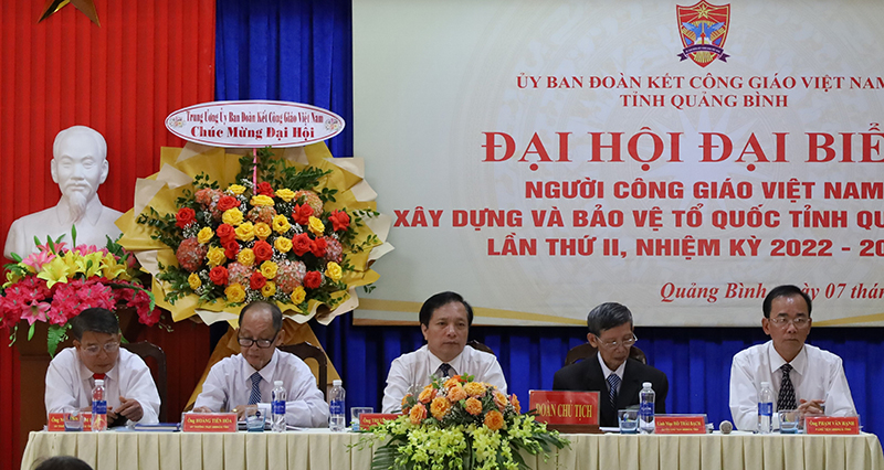 Đoàn Chủ tịch điều hành Đại hội.  