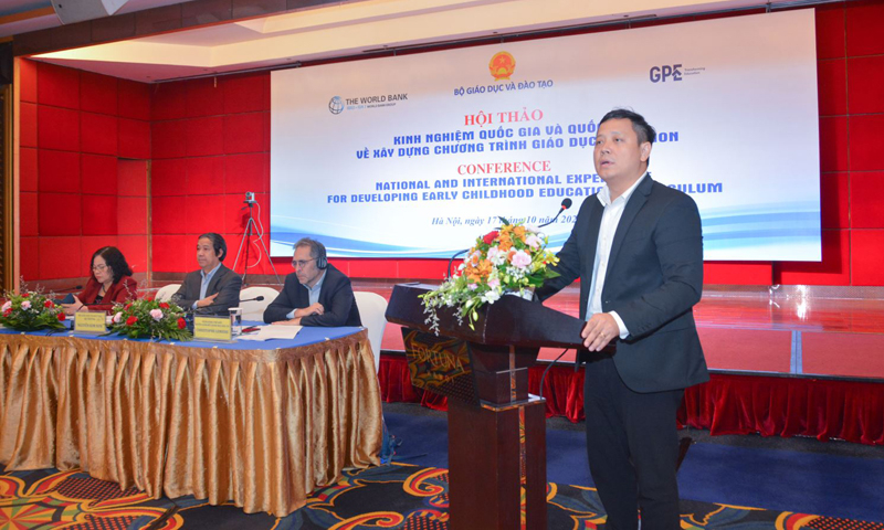 GS.TS Lê Anh Vinh, Viện trưởng Viện Khoa học Giáo dục Việt Nam chia sẻ về những điểm mới trong Chương trình giáo dục mầm non. Ảnh: Thế Đại. 