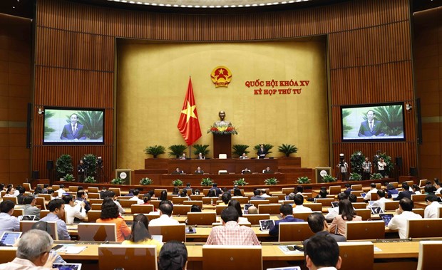 Phó Chủ tịch Quốc hội Trần Quang Phương điều hành phiên họp. (Ảnh: Doãn Tấn/TTXVN)