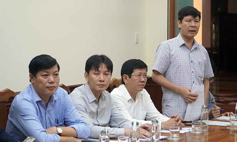 Đại biểu thảo luận tại buổi làm việc